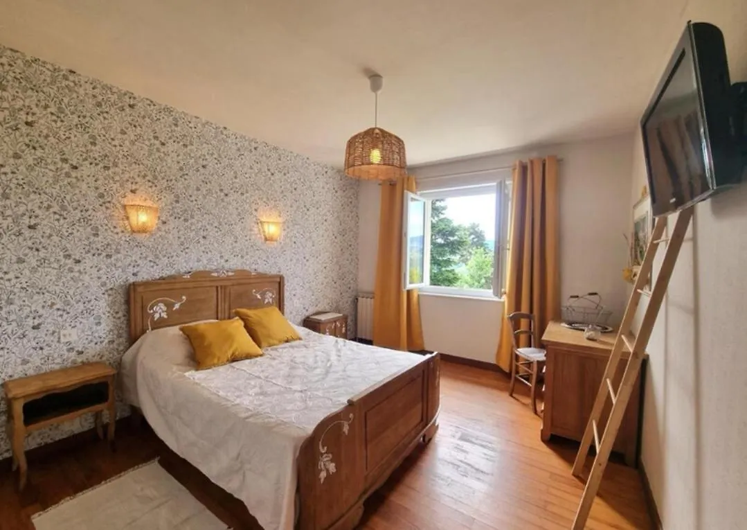 Villa Le Temps Des Cerises Saint-Georges-en-Couzan Francia