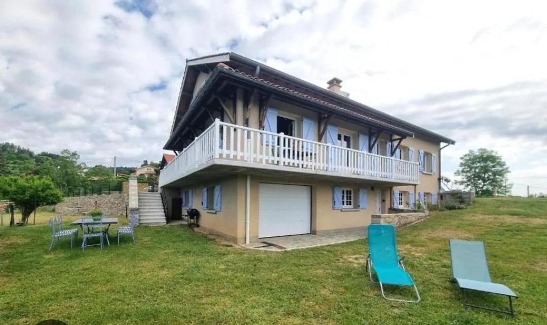 Holiday home Le Temps Des Cerises Villa Saint-Georges-en-Couzan
